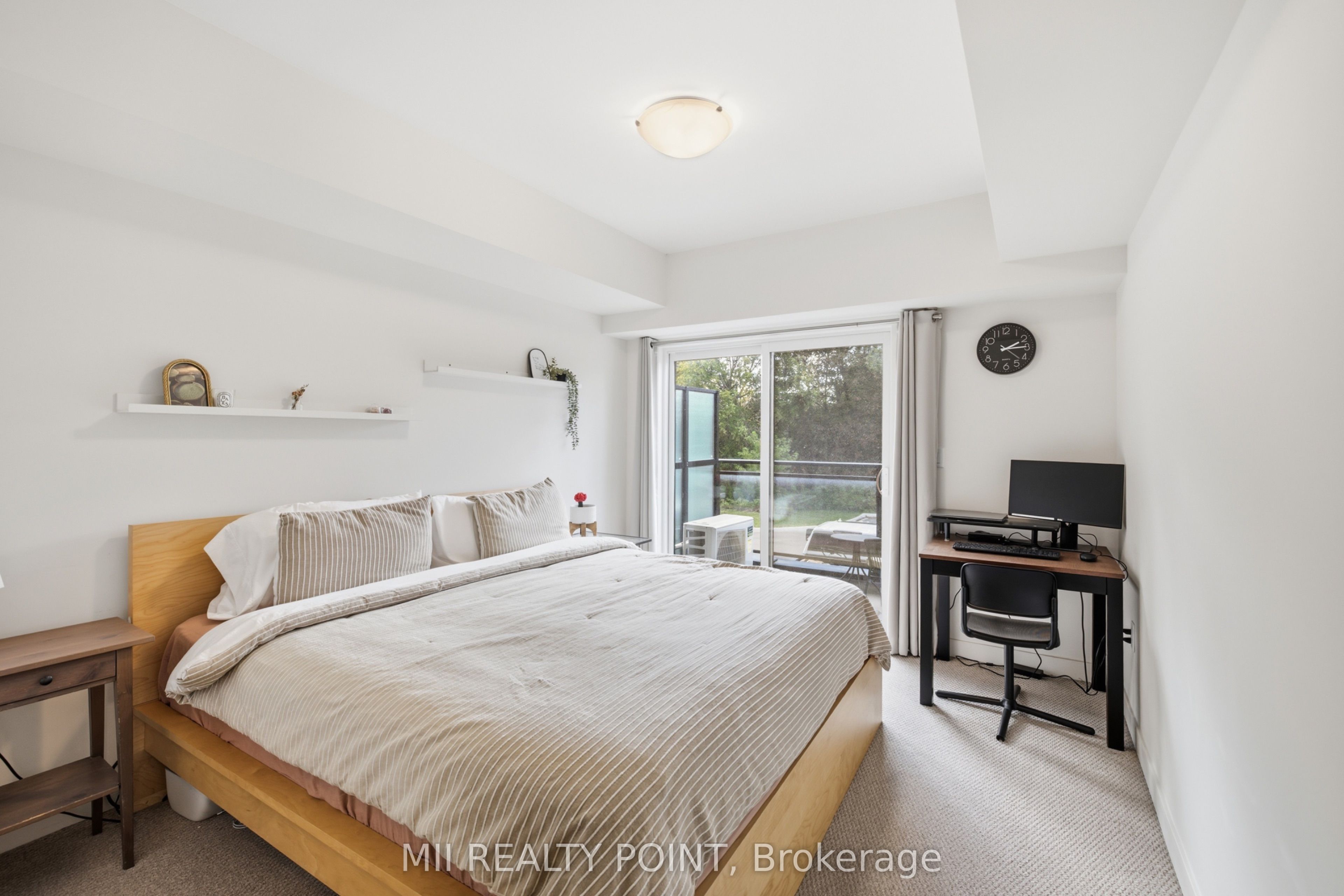 56 Elizabeth Street S 1201 Property Photo 8
