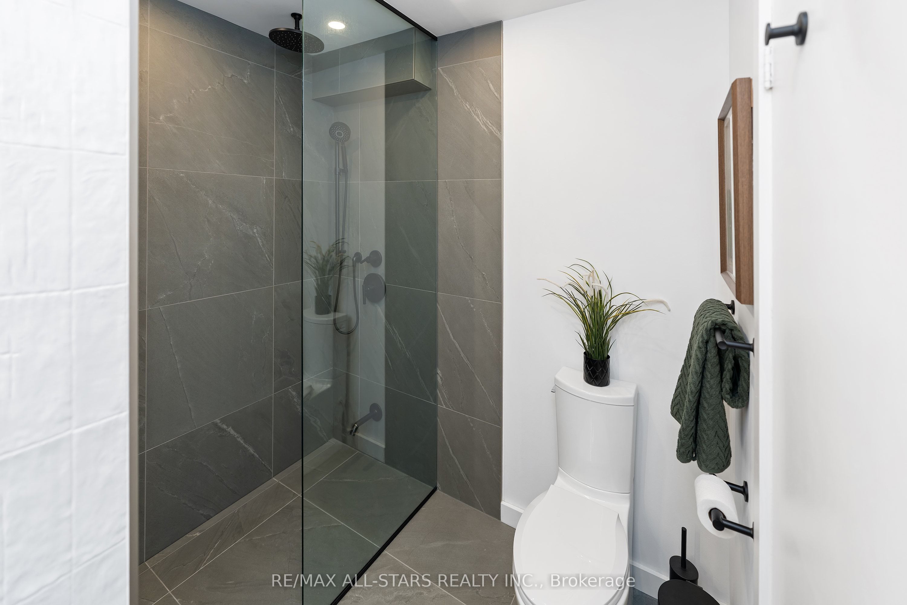 209 Malton Road Property Photo 27