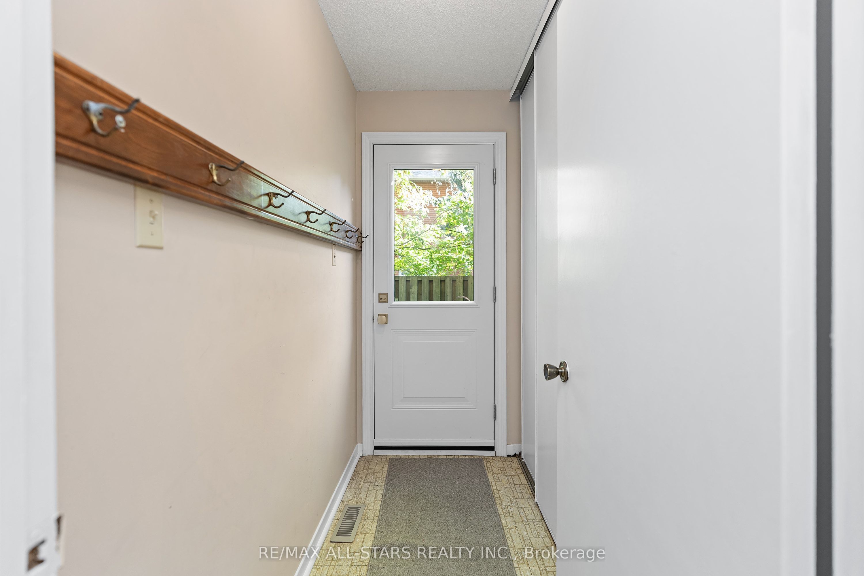 209 Malton Road Property Photo 32