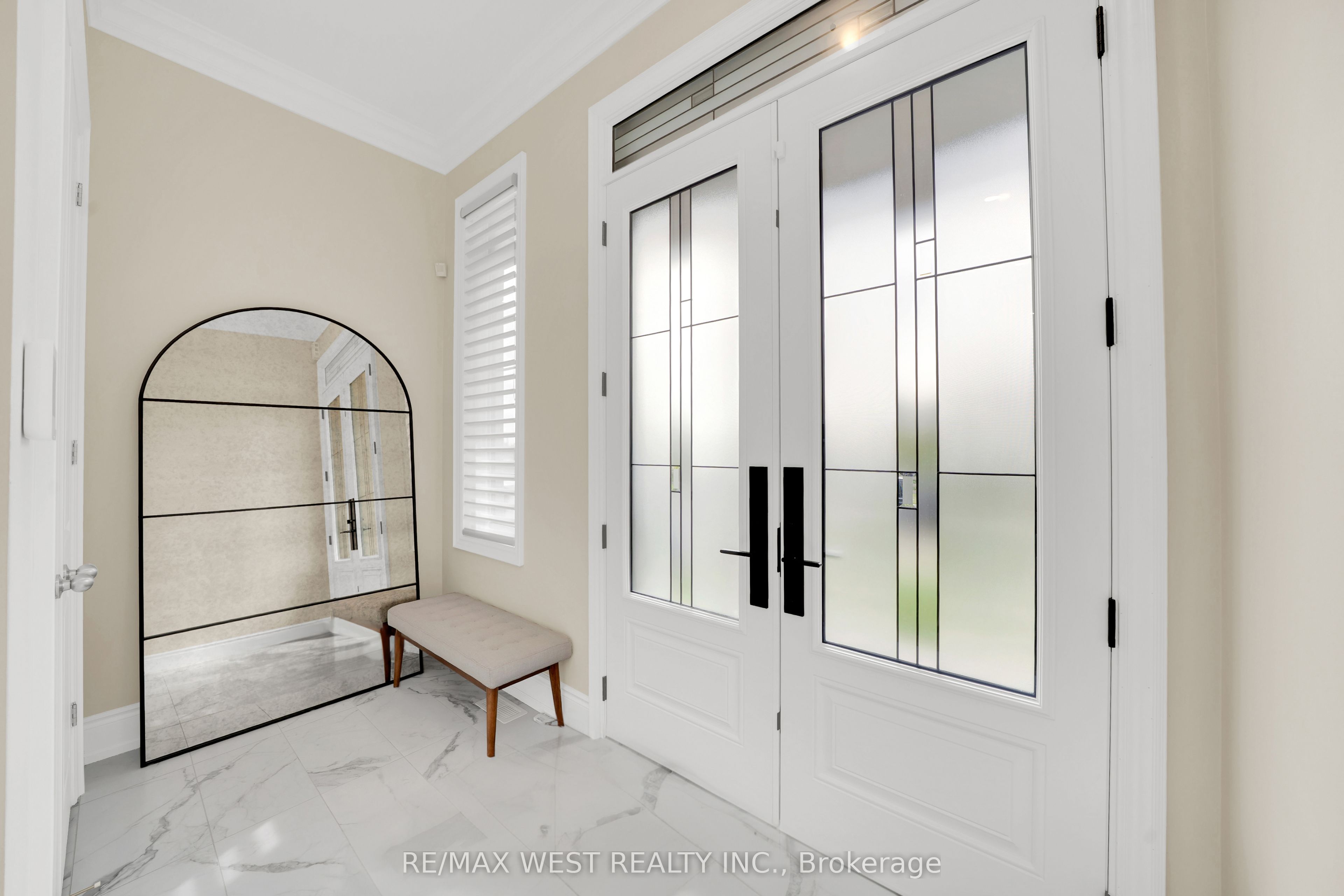 201 Bellefond Street Property Photo 4
