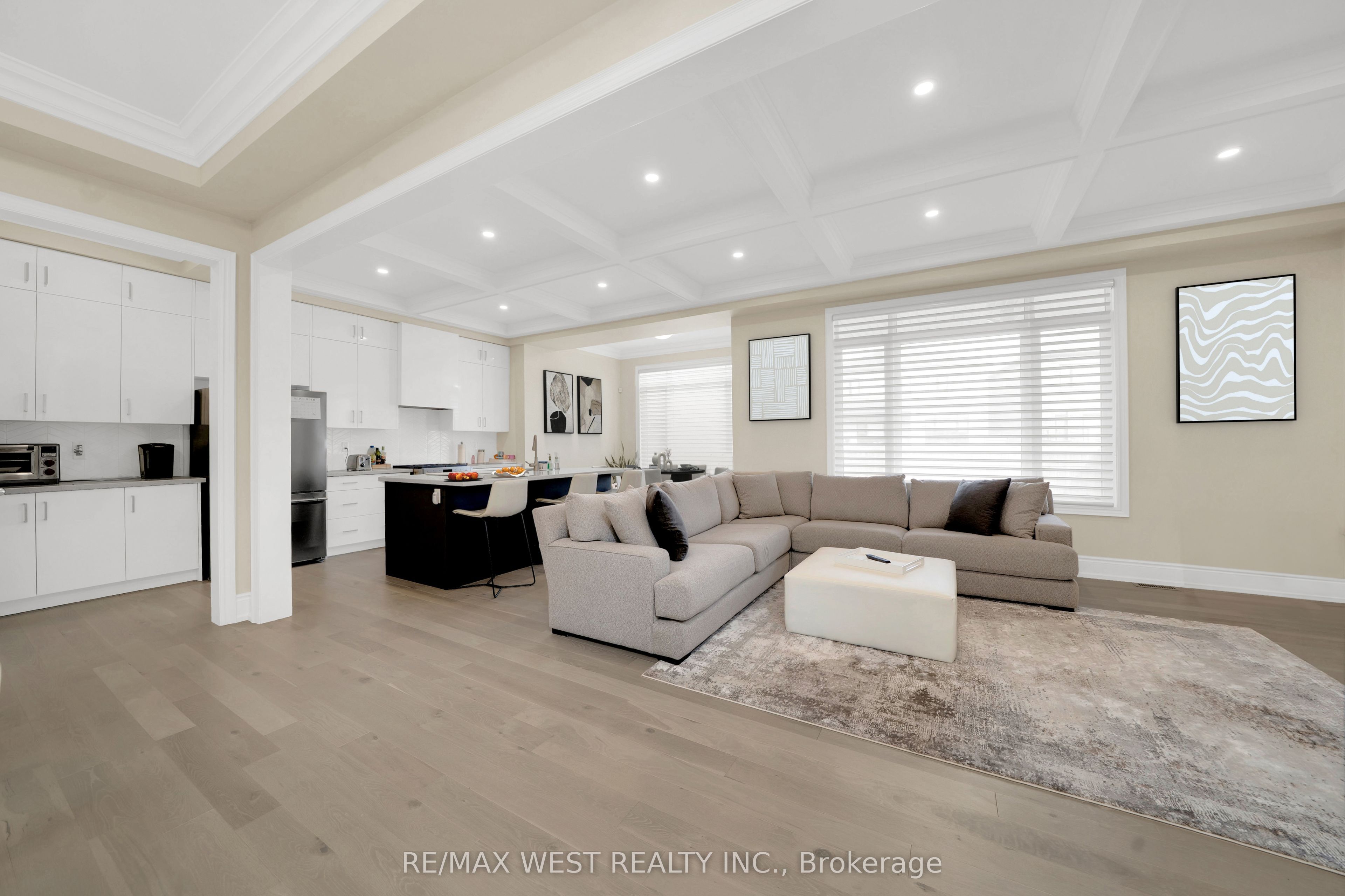 201 Bellefond Street Property Photo 9