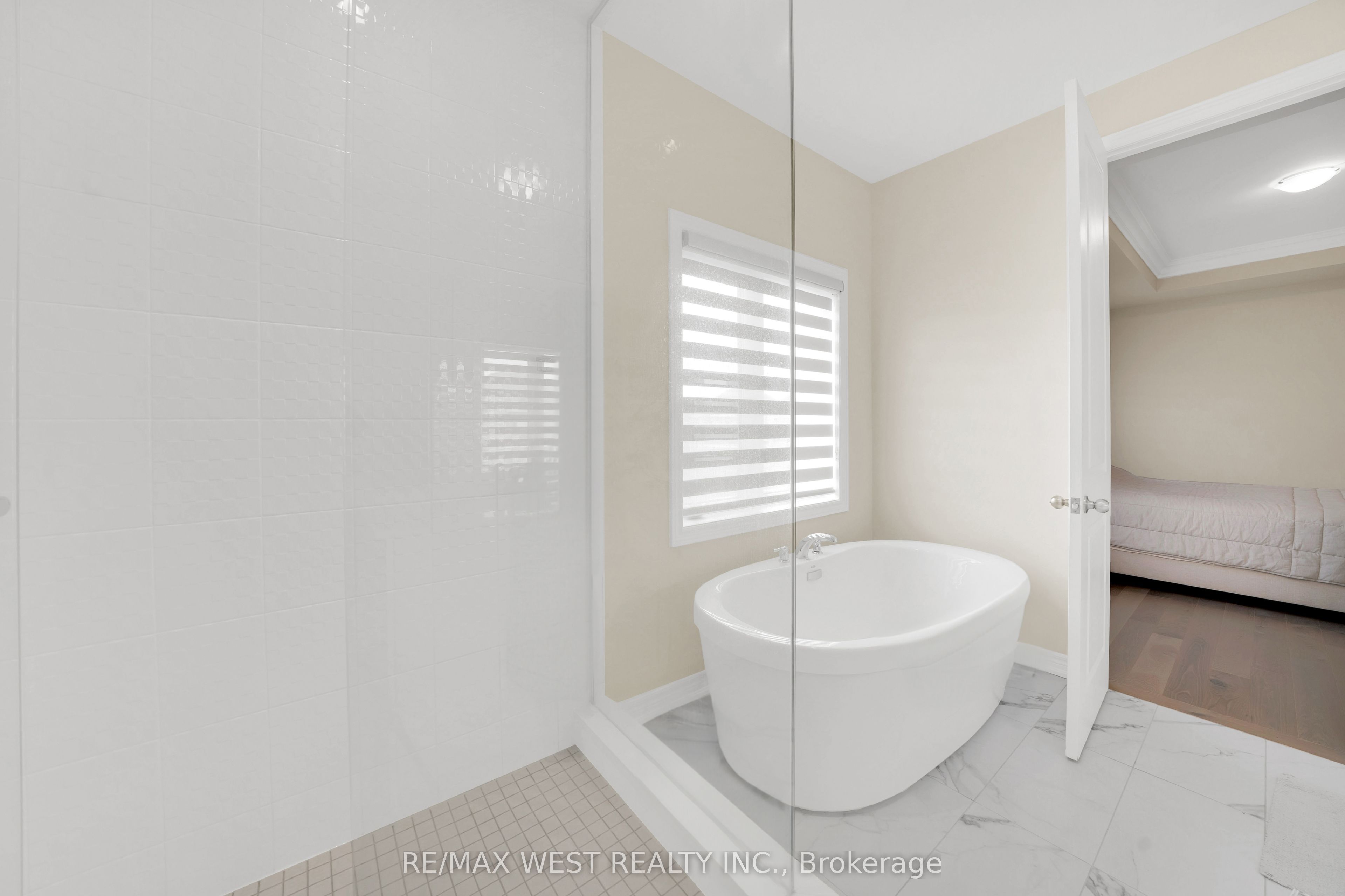 201 Bellefond Street Property Photo 22