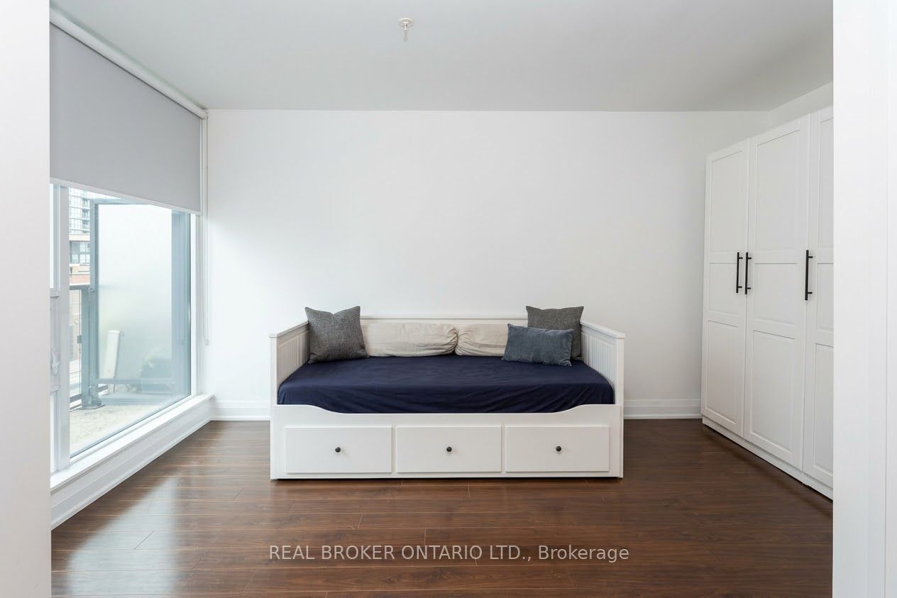 12 Woodstream Boulevard 111 Property Photo 8