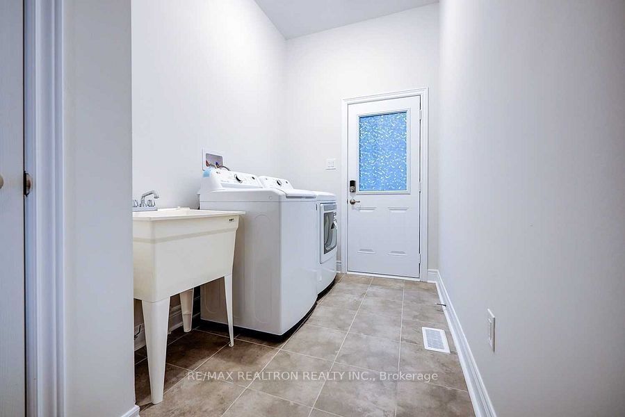 78 Jinnah Avenue Property Photo 20