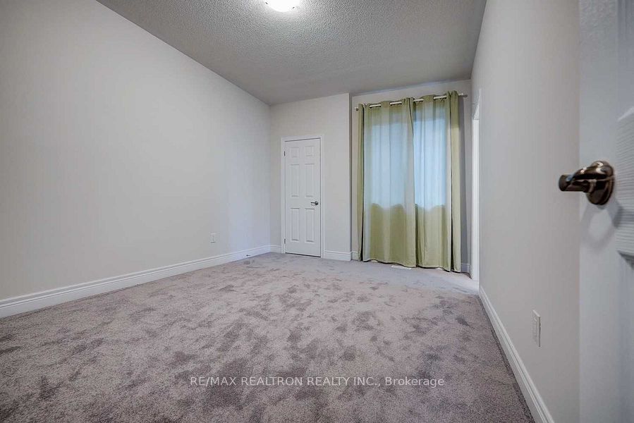 78 Jinnah Avenue Property Photo 29