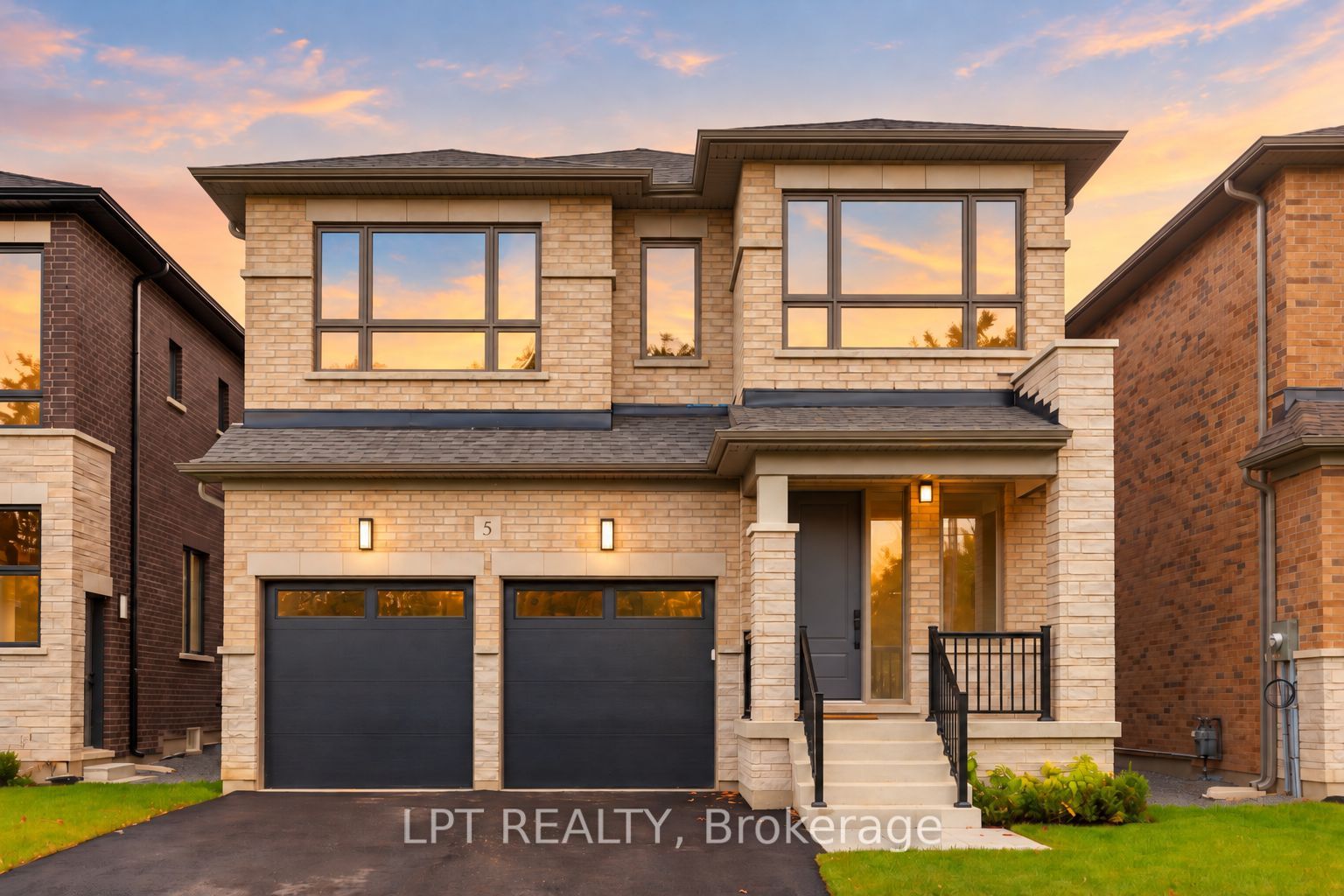5 Richmond Park Drive Property Photo 1