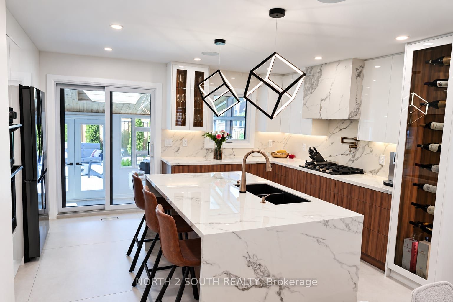 319 Glen Shields Avenue Property Photo 10