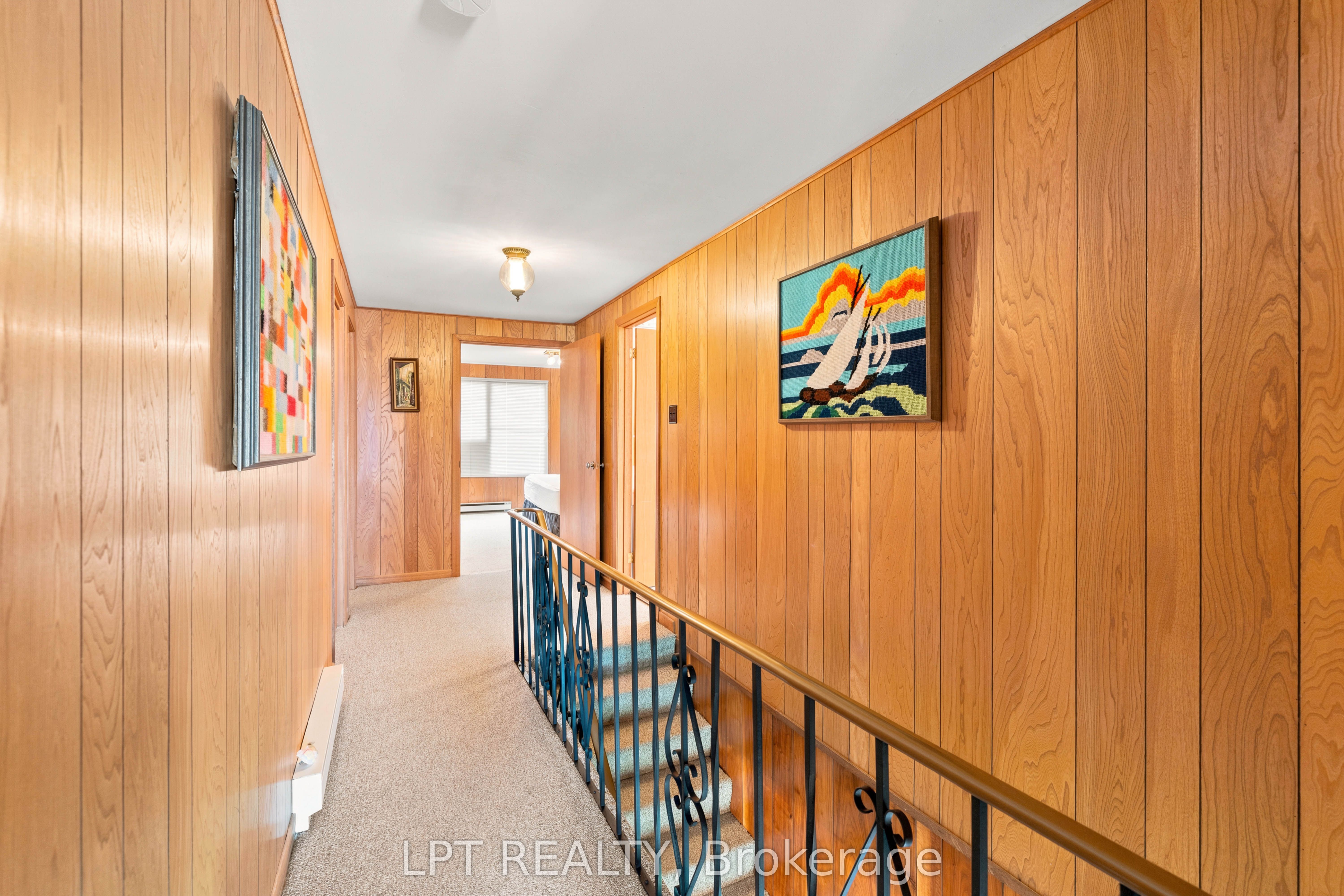 678 Lake Drive E Property Photo 29