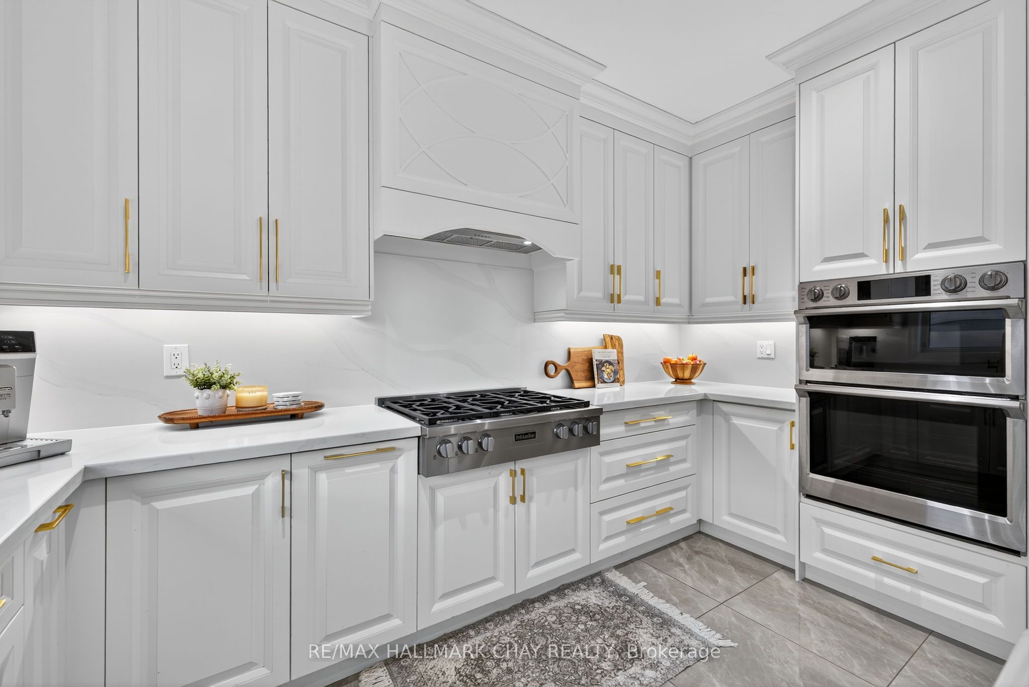 160 Golden Gate Circle Property Photo 10
