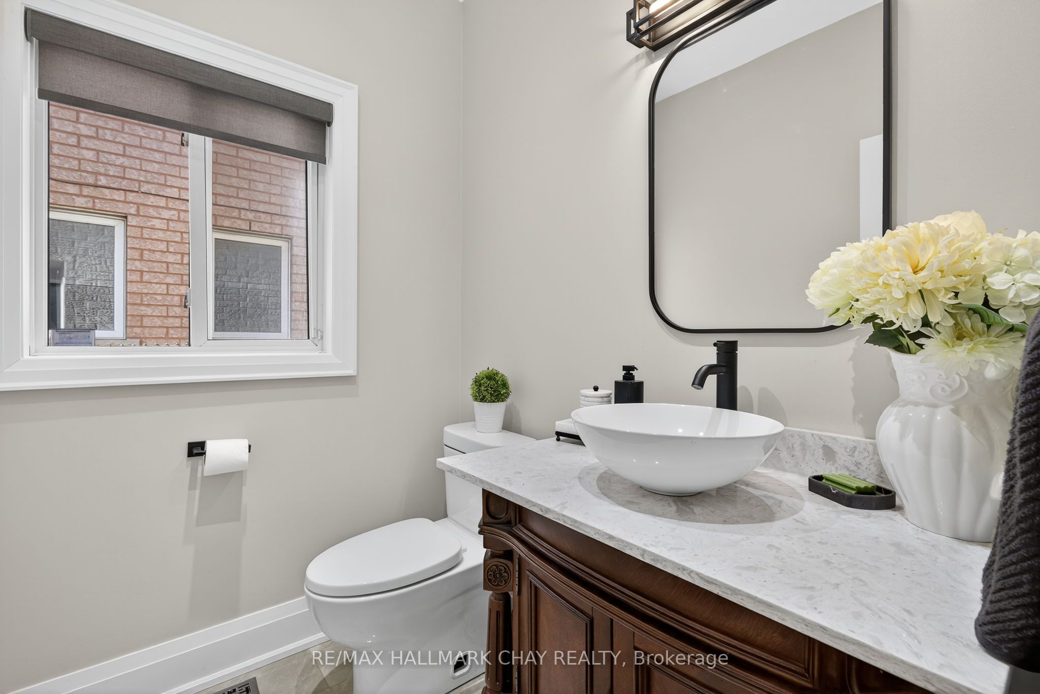 160 Golden Gate Circle Property Photo 17