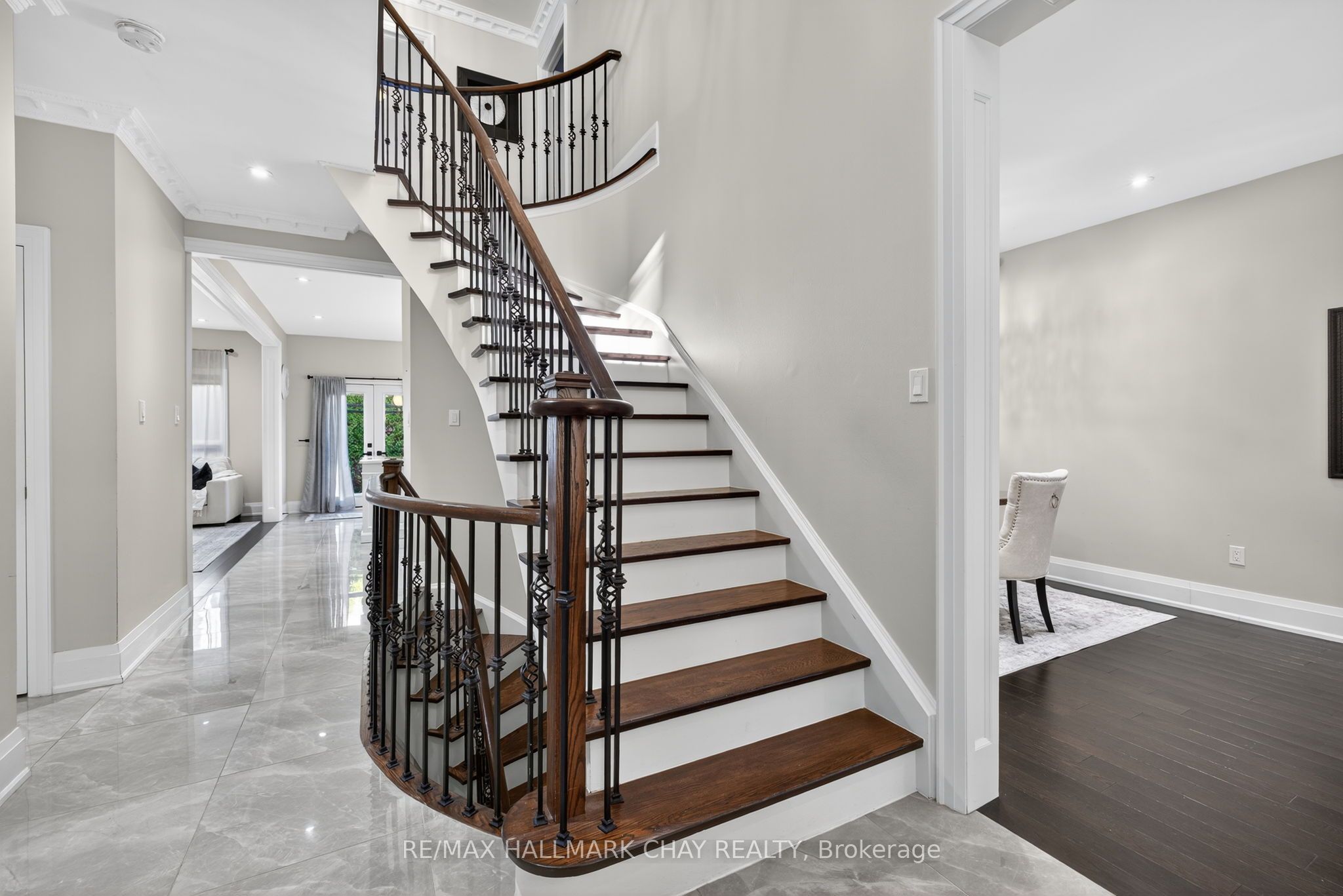 160 Golden Gate Circle Property Photo 19