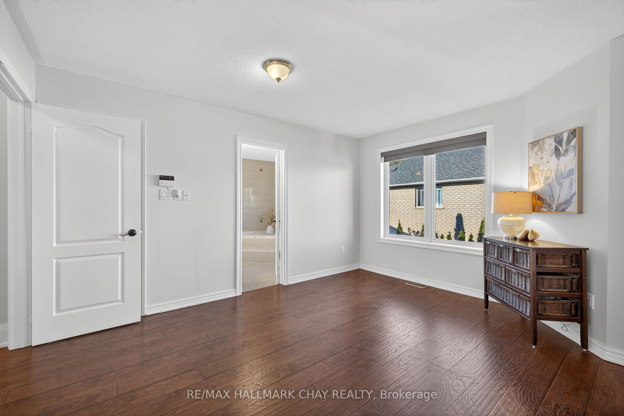160 Golden Gate Circle Property Photo 23