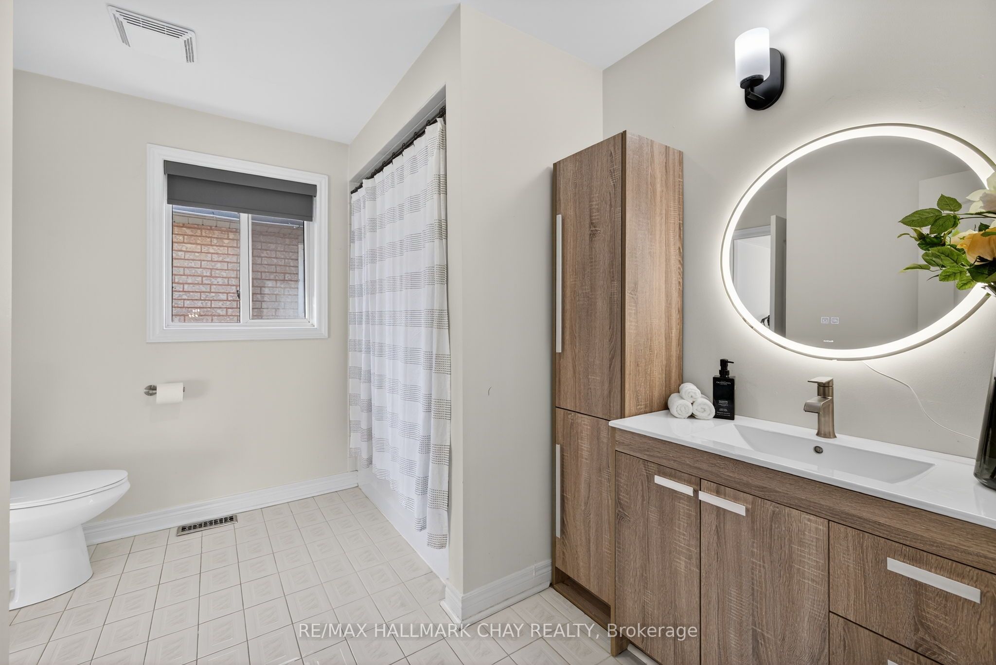 160 Golden Gate Circle Property Photo 30