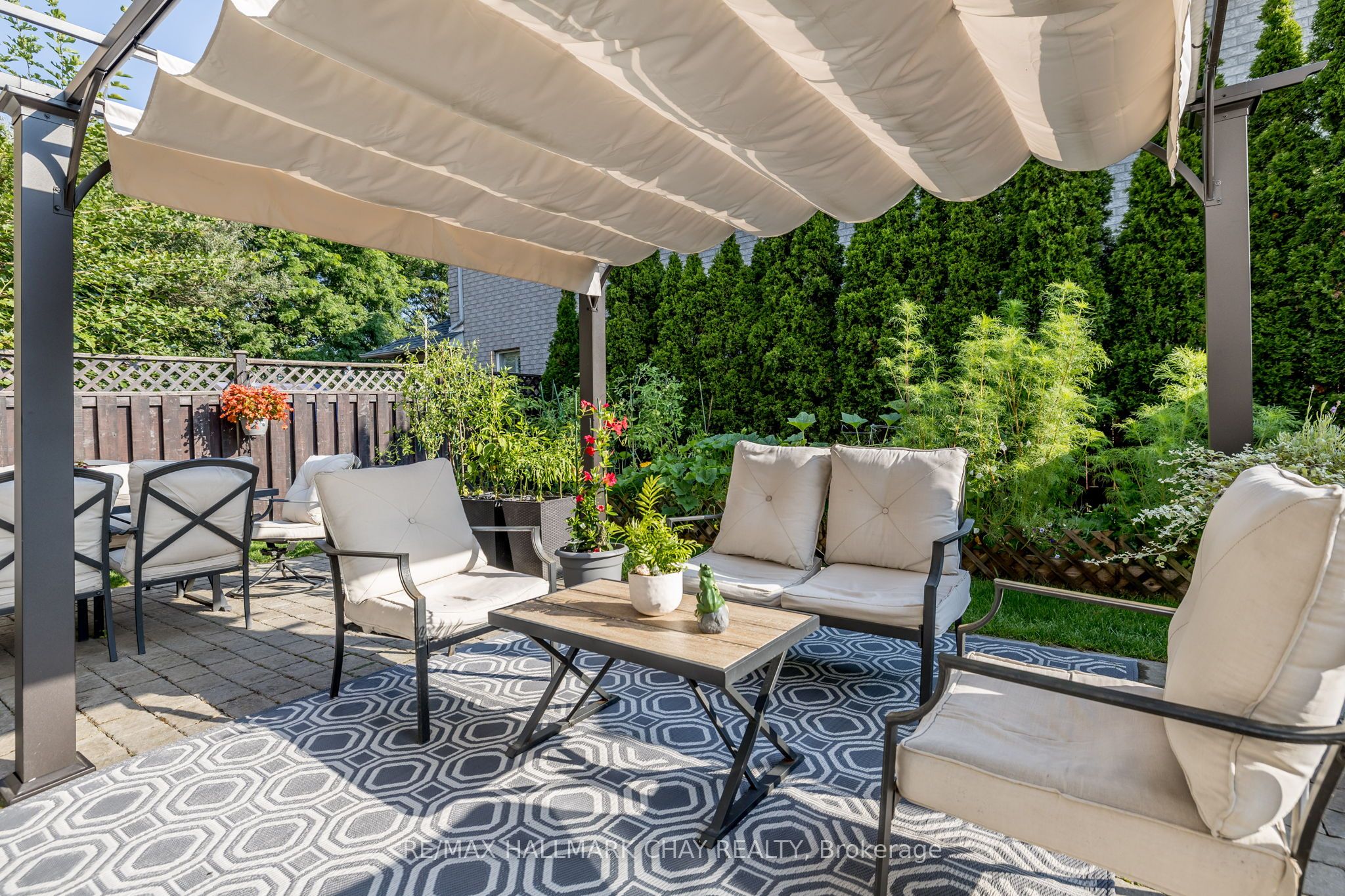160 Golden Gate Circle Property Photo 44