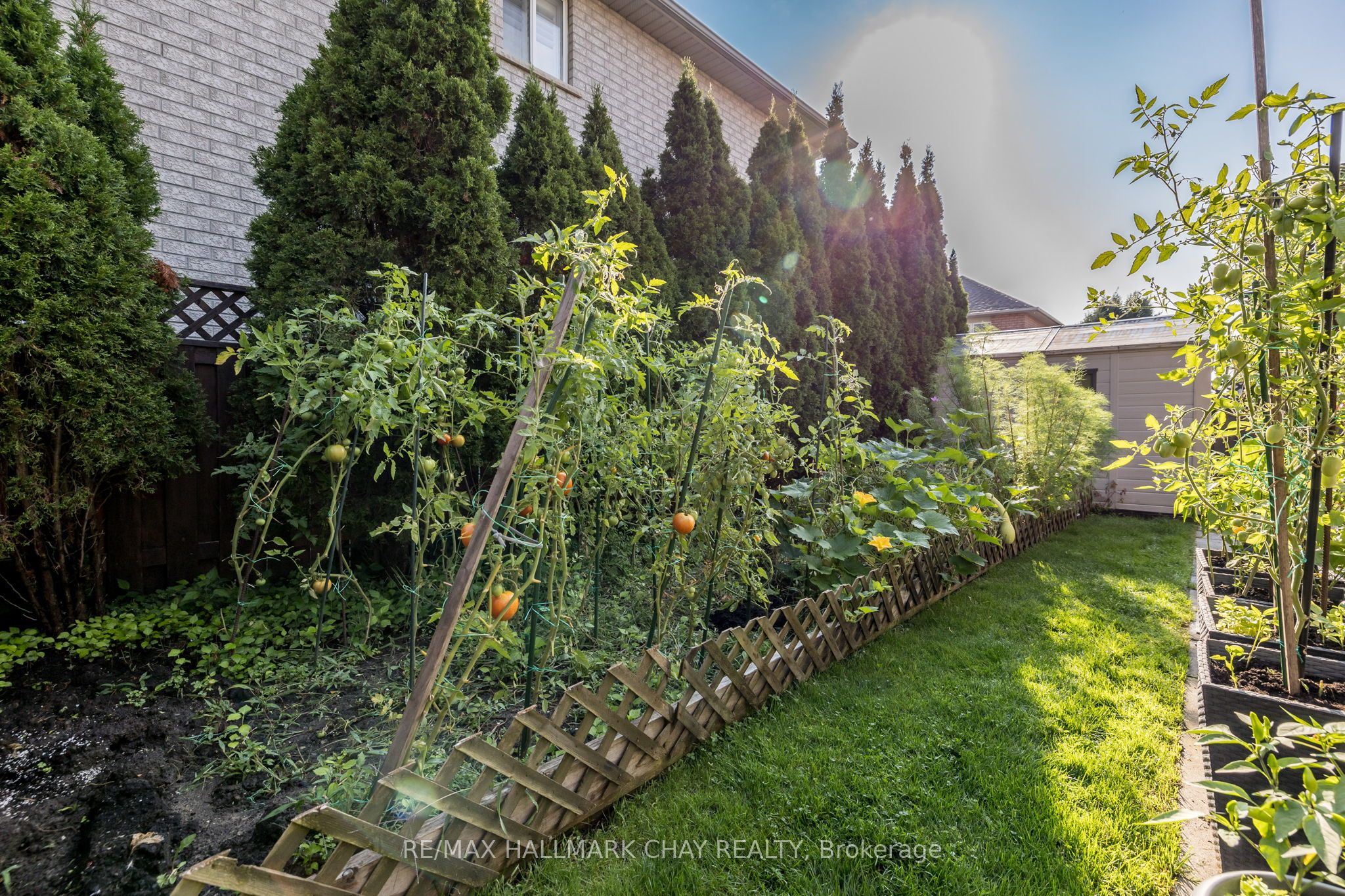 160 Golden Gate Circle Property Photo 47