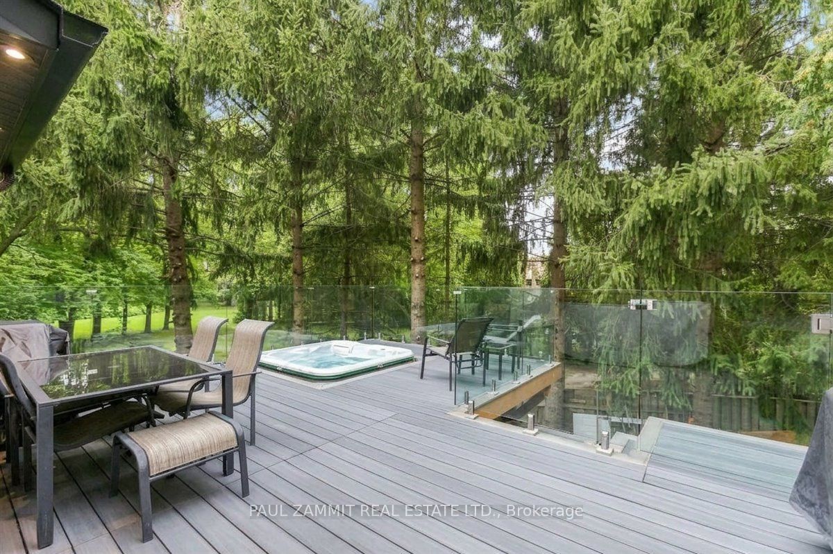 16 Pine Knoll Gate Property Photo 11