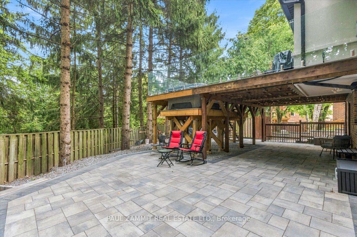 16 Pine Knoll Gate Property Photo 40