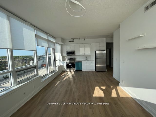 370 Highway 7 E Ph19 Property Photo 9
