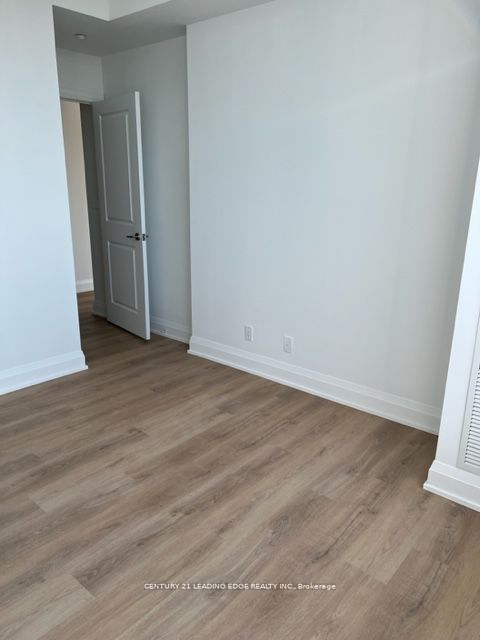 370 Highway 7 E Ph19 Property Photo 19