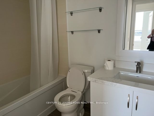 370 Highway 7 E Ph19 Property Photo 22