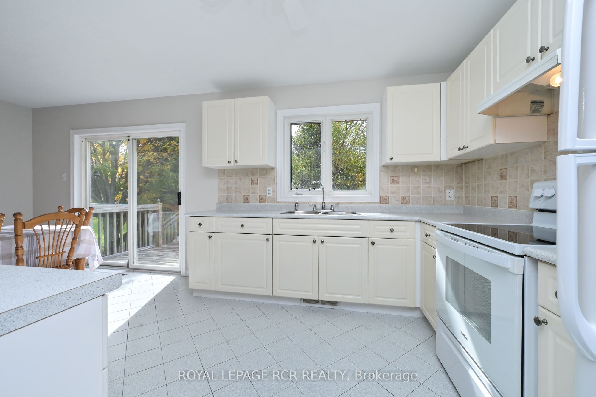 7 Moore Avenue Property Photo 5