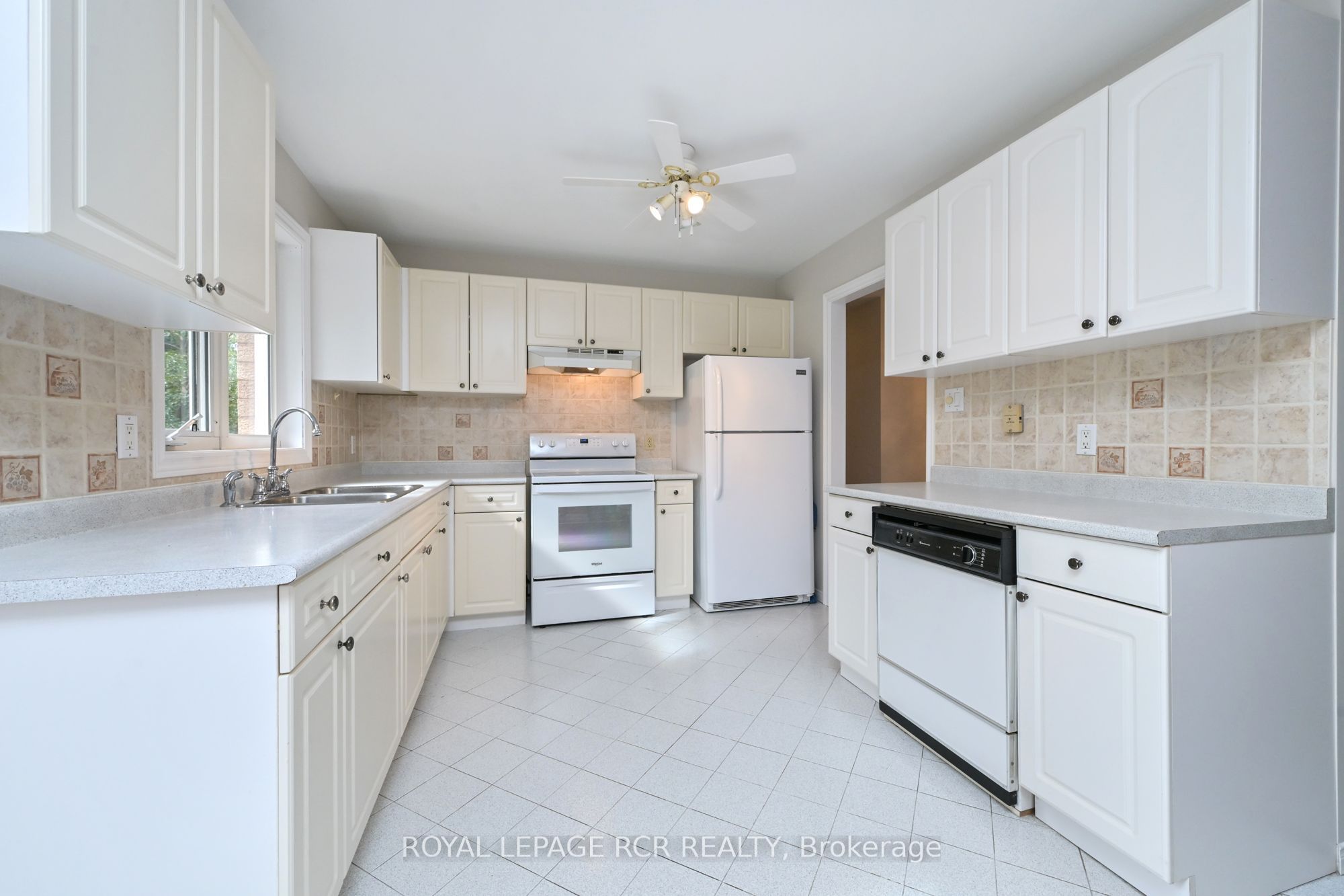 7 Moore Avenue Property Photo 9
