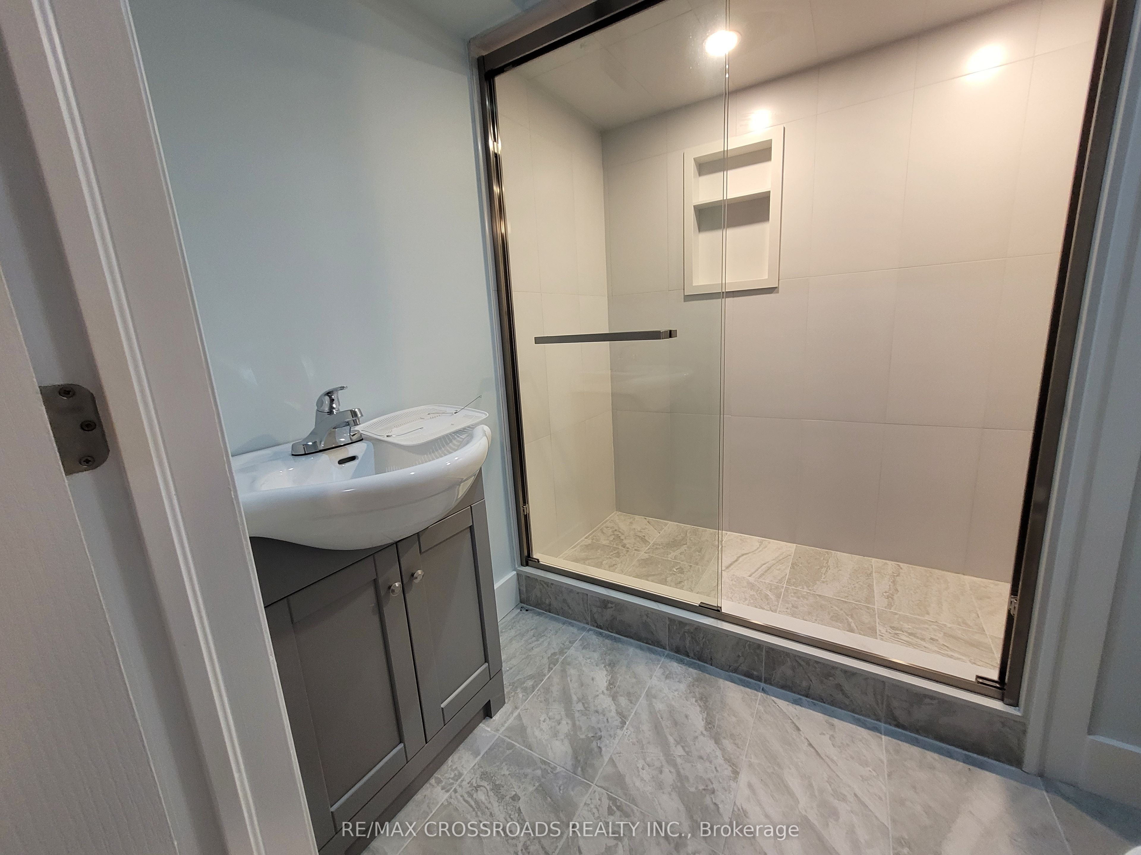 157 Antorisa Avenue Lower Property Photo 8