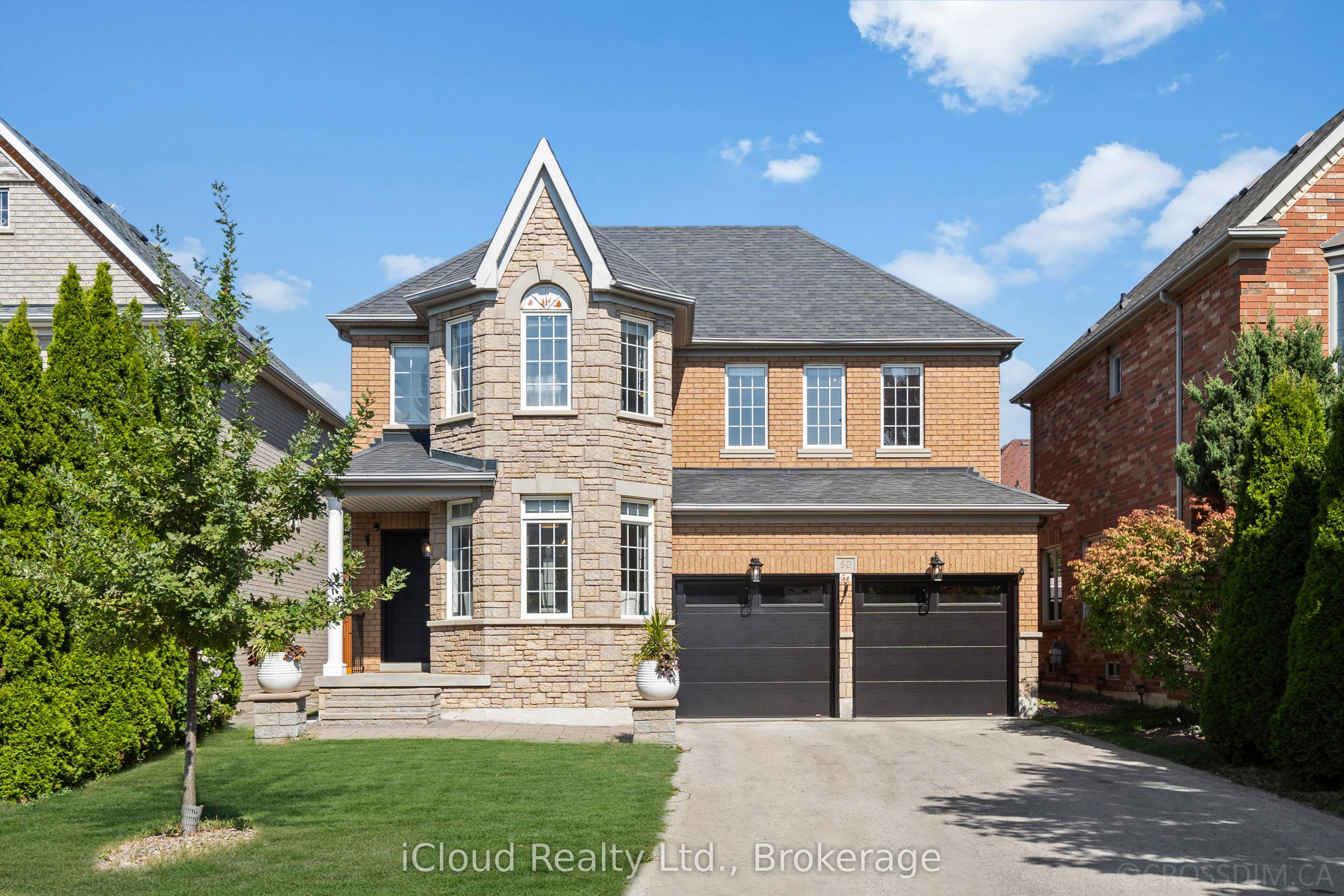 60 Tuscana Boulevard Property Photo 2