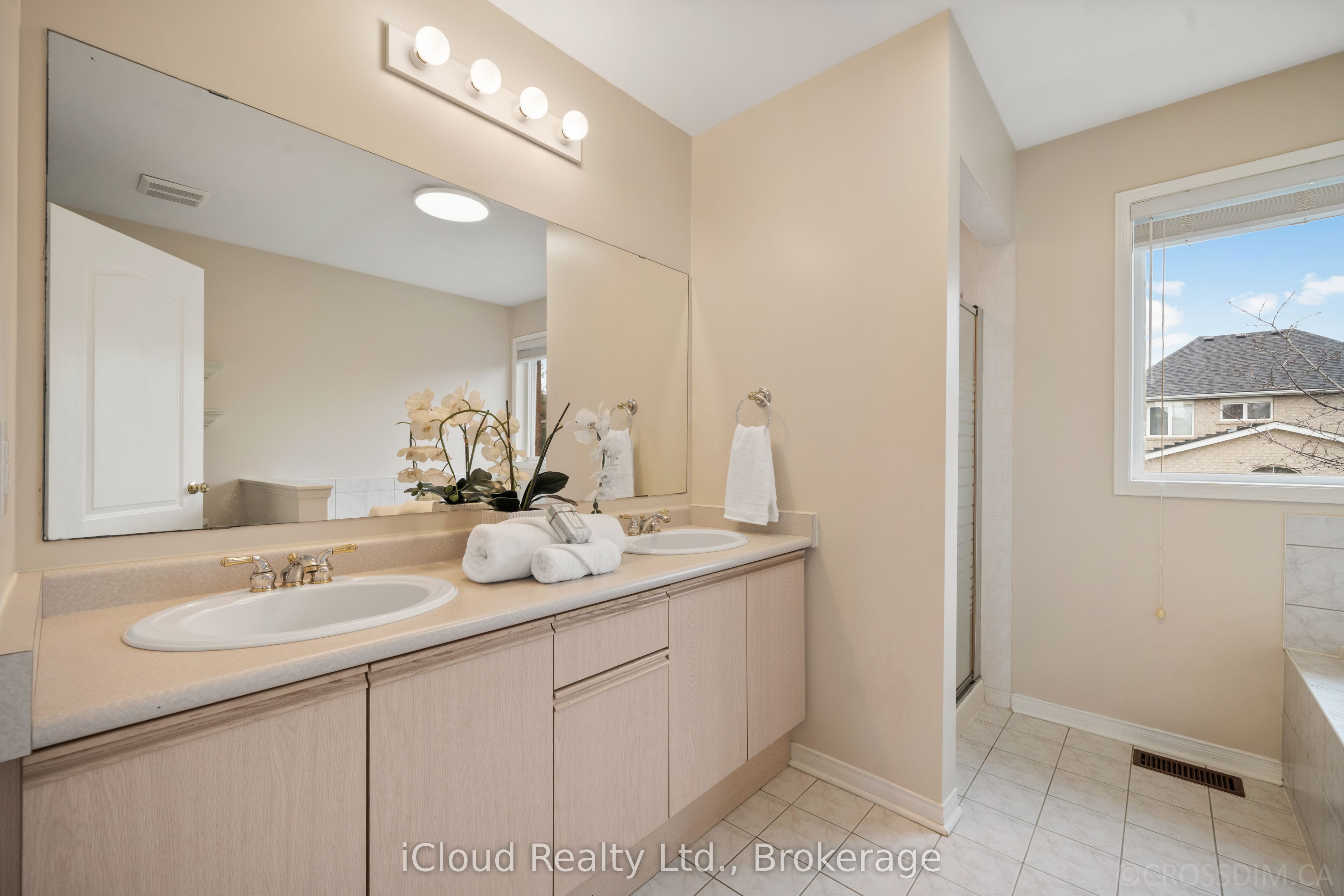 60 Tuscana Boulevard Property Photo 29