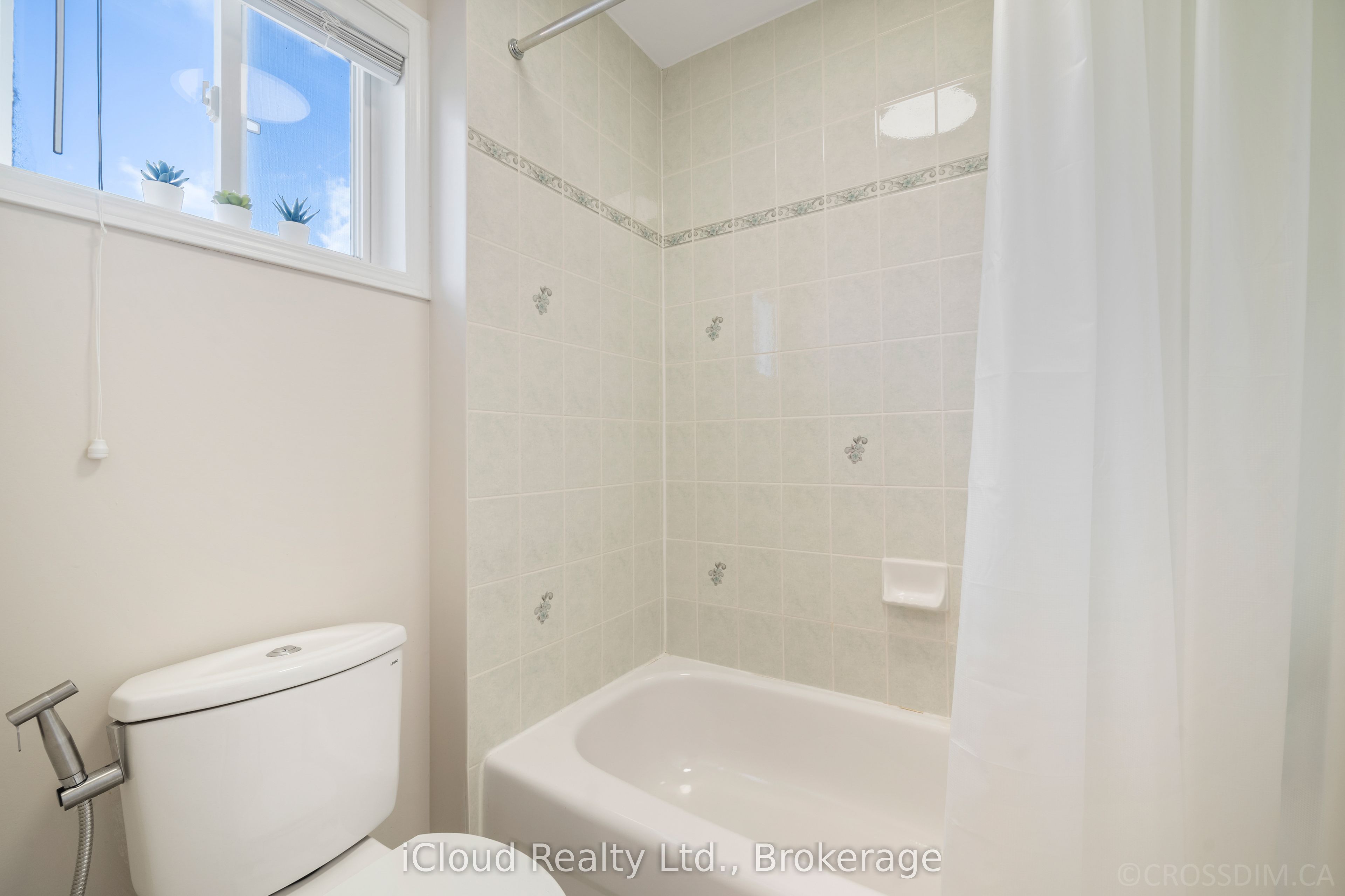 60 Tuscana Boulevard Property Photo 34