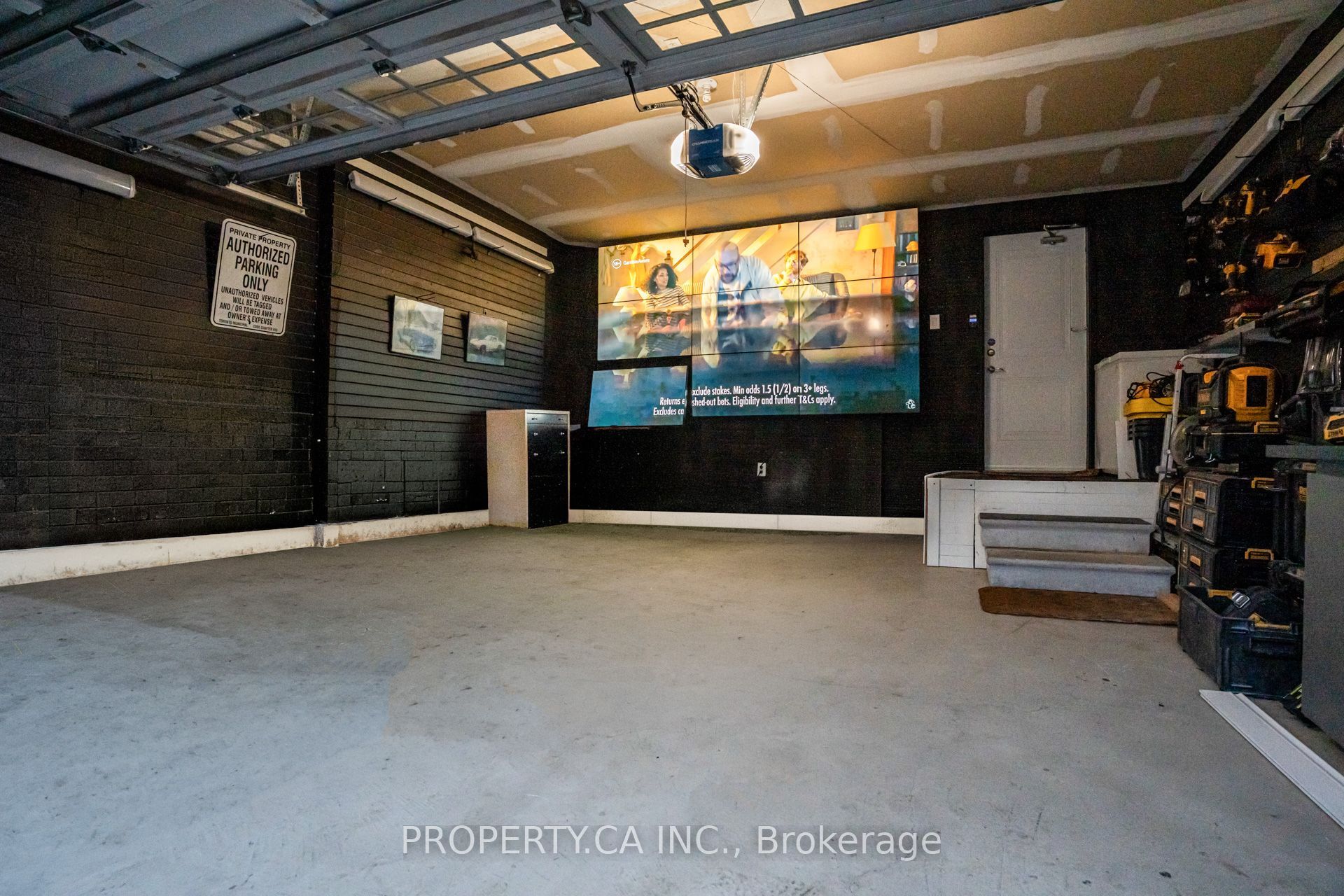 17 Jones Street Property Photo 33
