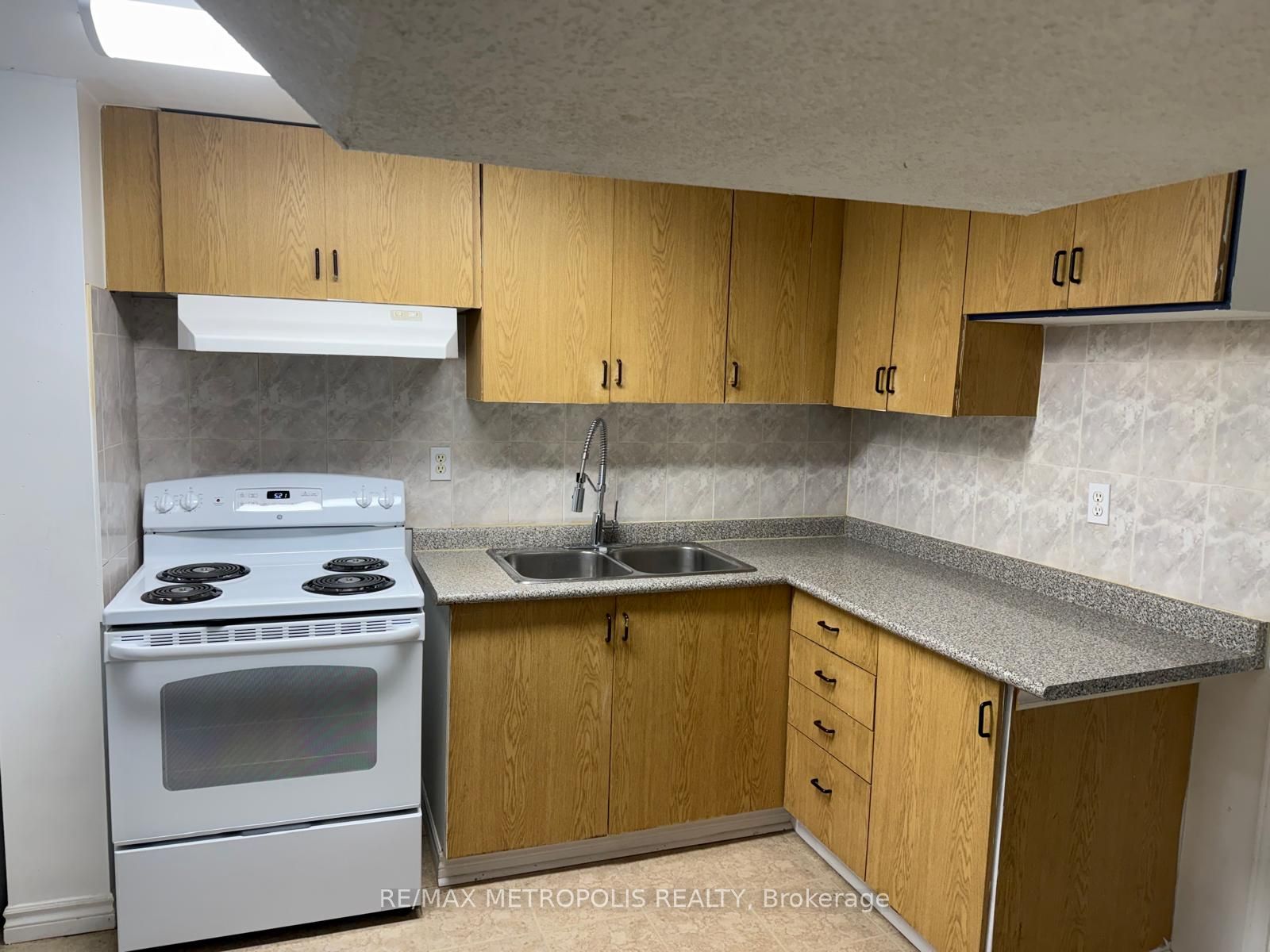 116 Douglas Haig Drive Basement Property Photo 2