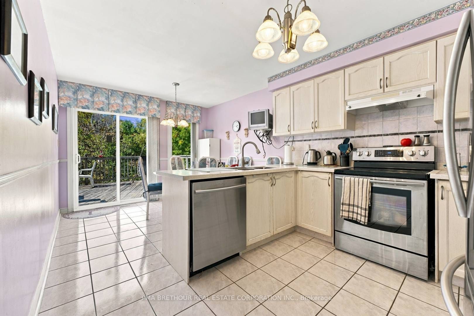 18 Deerglen Terrace Property Photo 8