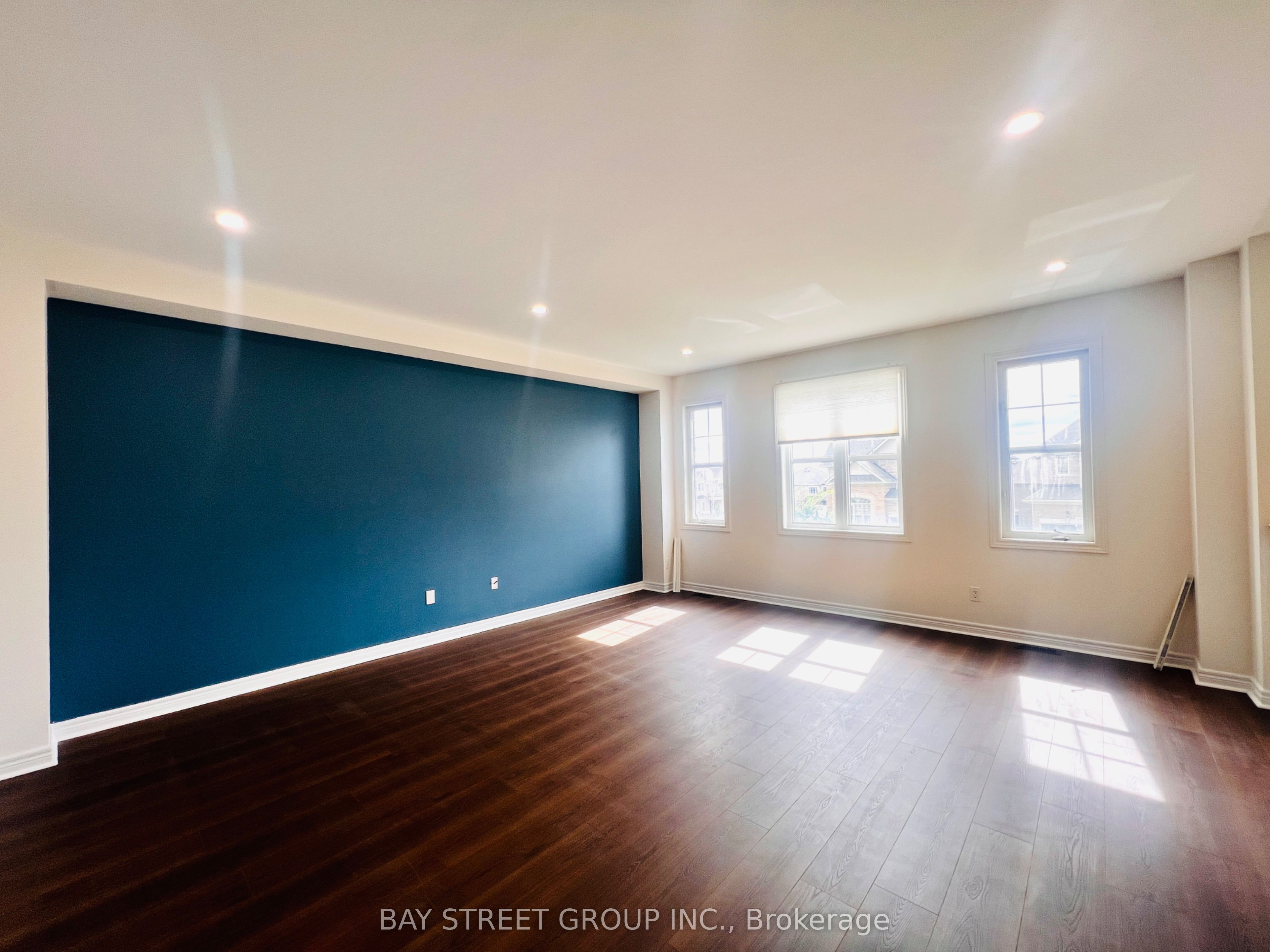 81 Sutcliffe Way Property Photo 5