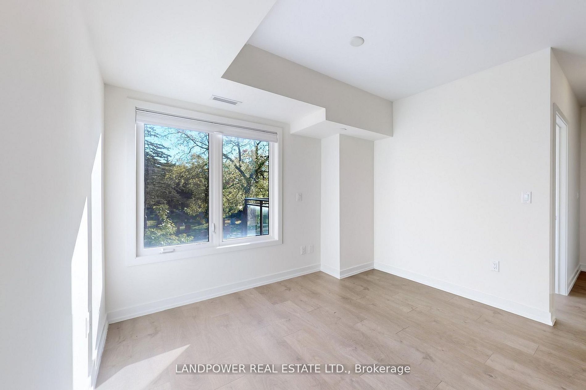 60 Elizabeth Street S 3305 Property Photo 6