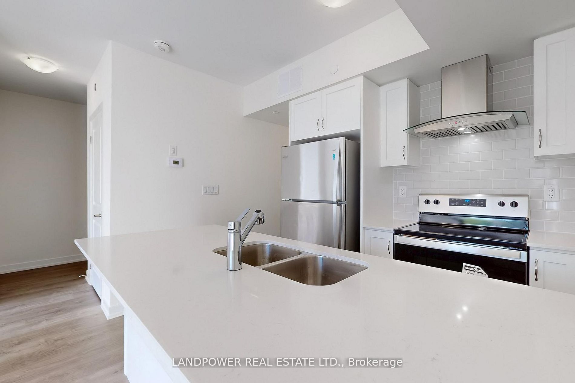 60 Elizabeth Street S 3305 Property Photo 10