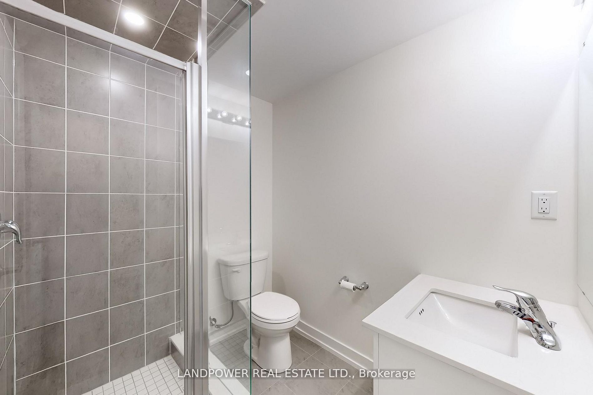 60 Elizabeth Street S 3305 Property Photo 16