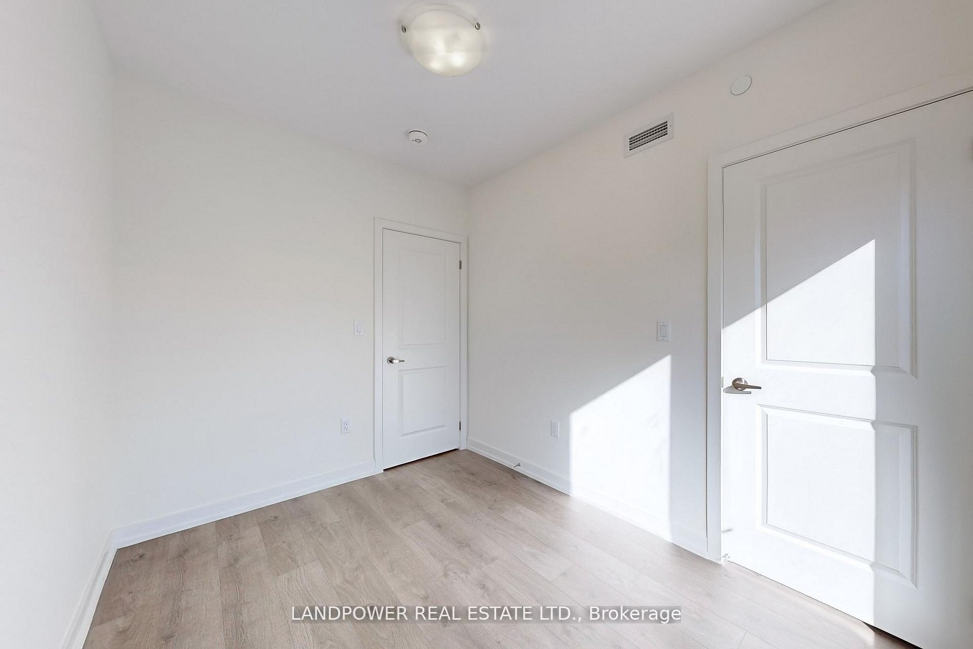 60 Elizabeth Street S 3305 Property Photo 26
