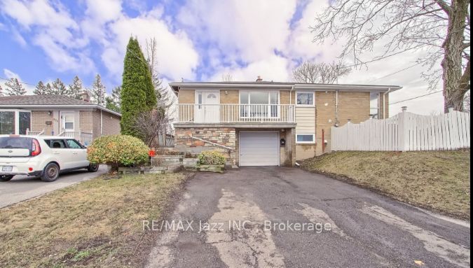 676 Mountview Place Property Photo 1