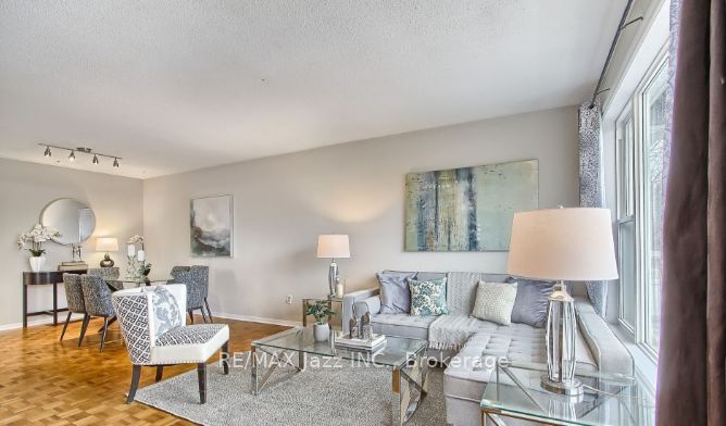 676 Mountview Place Property Photo 3