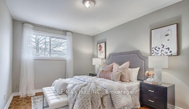 676 Mountview Place Property Photo 7