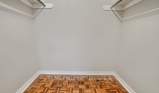 676 Mountview Place Property Photo 9