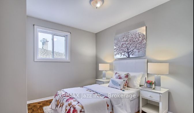 676 Mountview Place Property Photo 12
