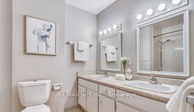 676 Mountview Place Property Photo 13