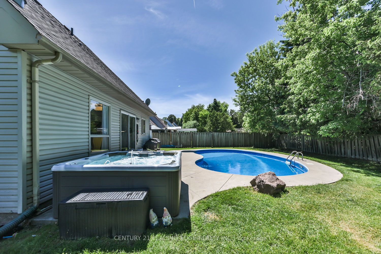 30 Mcguire Crescent Property Photo 36