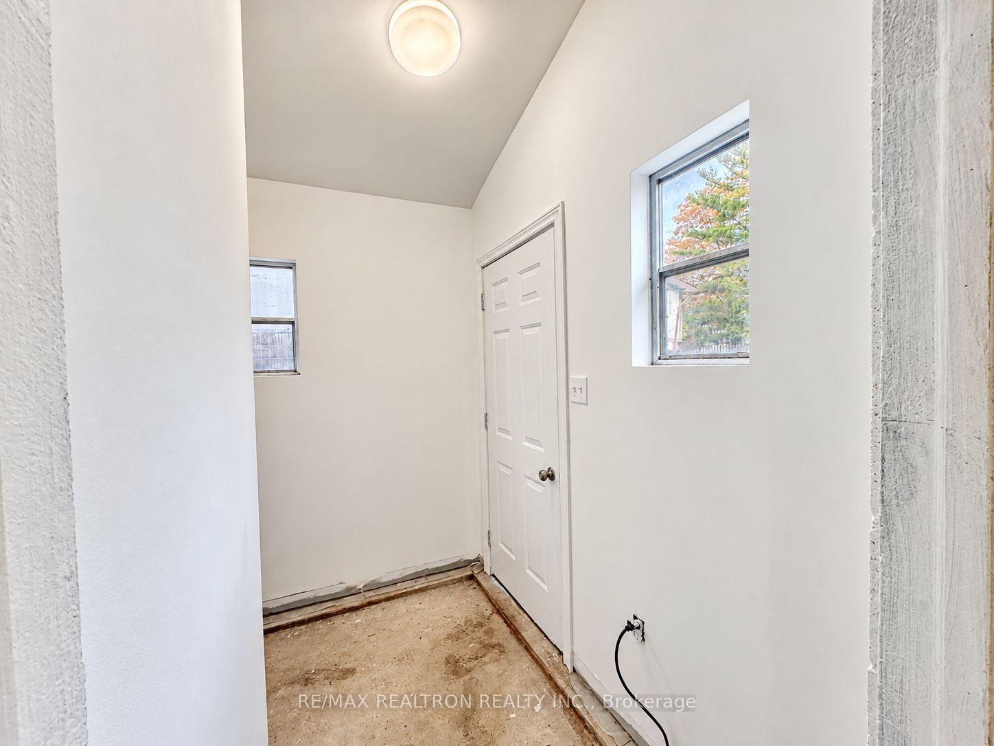 14620 Woodbine Avenue Property Photo 15