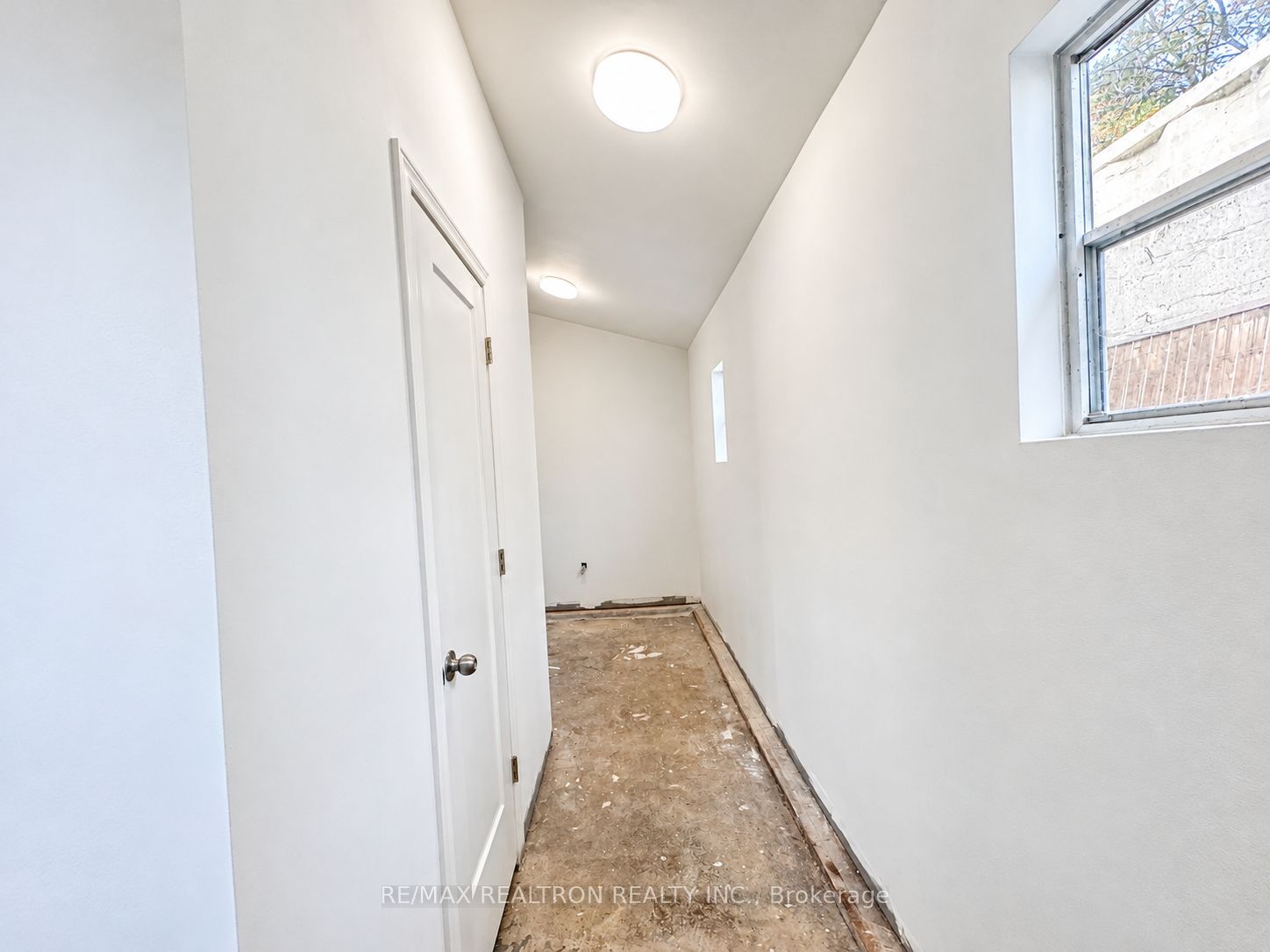 14620 Woodbine Avenue Property Photo 17