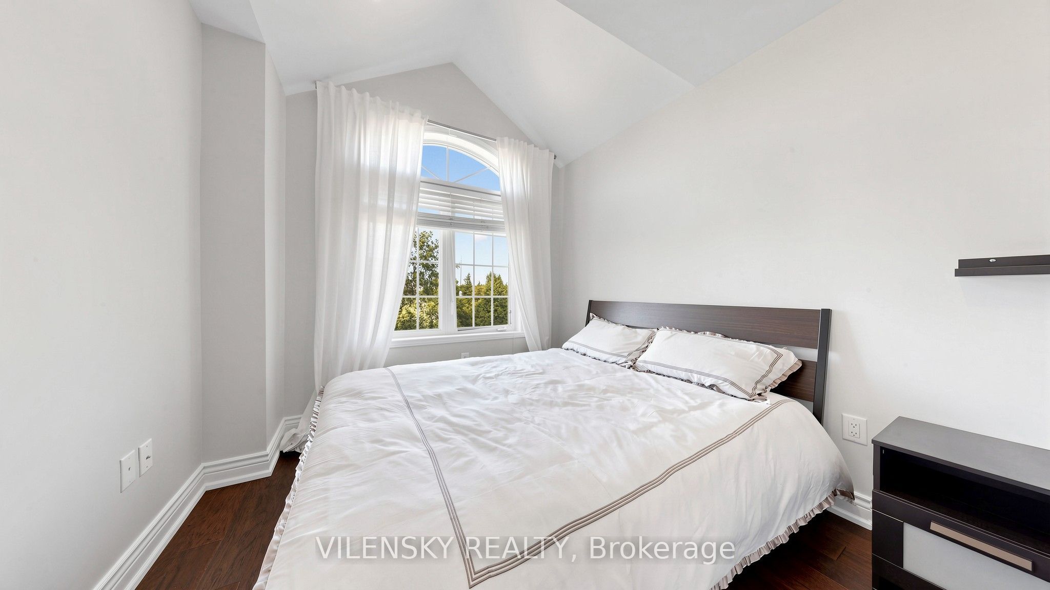 66 Catalpa Crescent Property Photo 21
