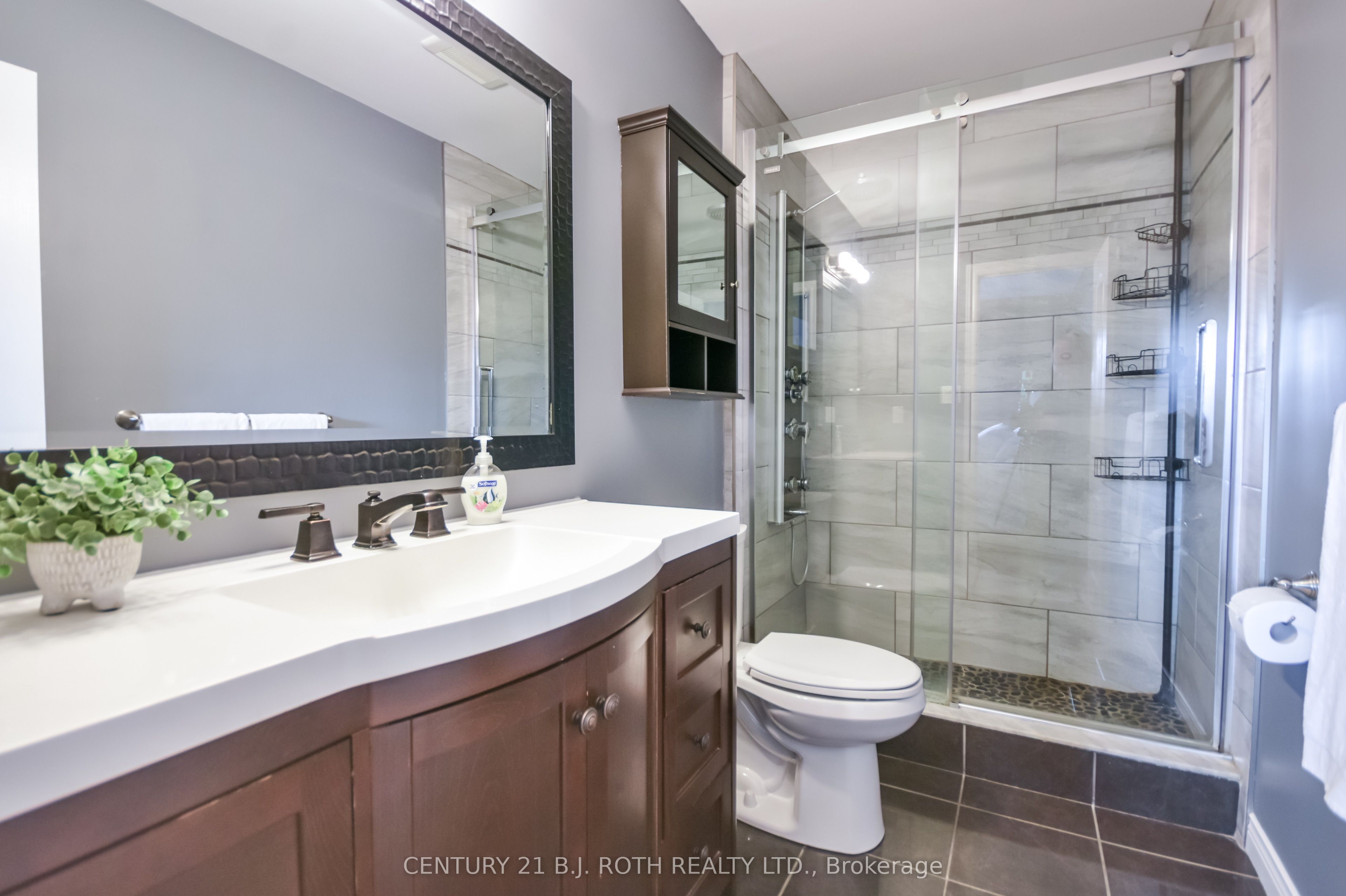 114 Stonemount Crescent Property Photo 22