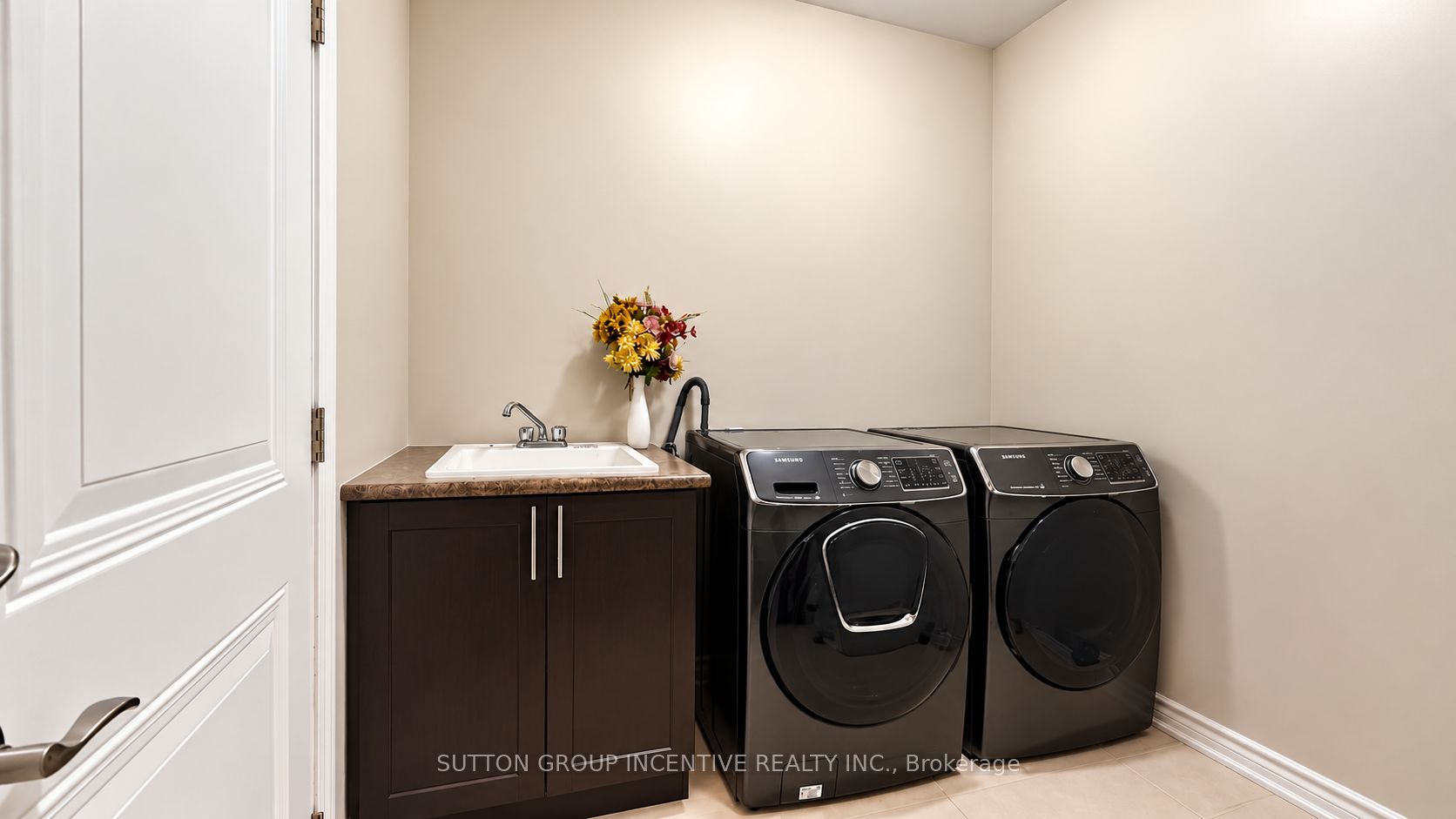 97 Warman Street Property Photo 16